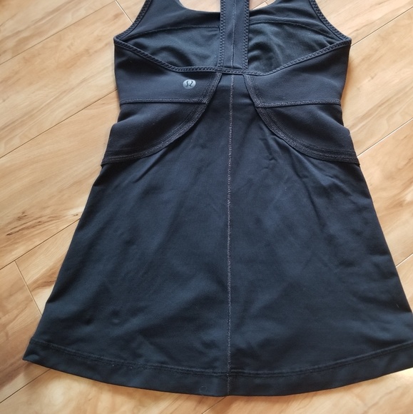 Lululemon tank - Picture 3 of 4